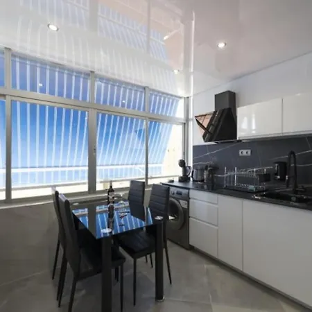 Apartamento True Colours , Center By Namaste Elite *