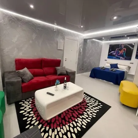 True Colours , Center By Namaste Elite Apartamento