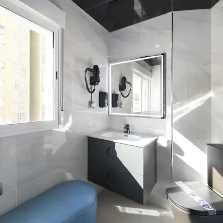 True Colours , Center By Namaste Elite 托雷莫利诺斯