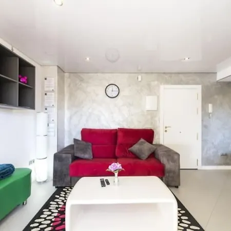 True Colours , Center By Namaste Elite 公寓 托雷莫利诺斯