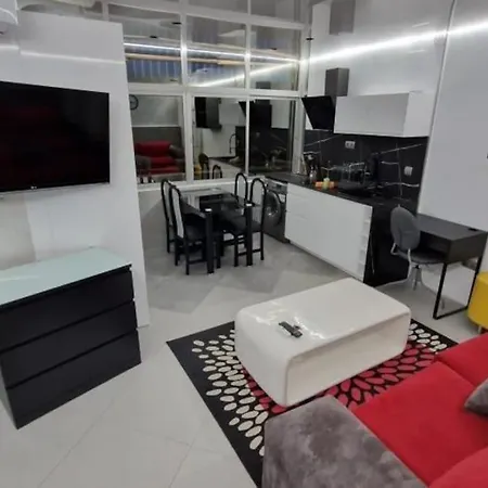 True Colours , Center By Namaste Elite Apartment *