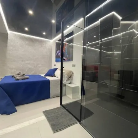 True Colours , Center By Namaste Elite * 托雷莫利诺斯