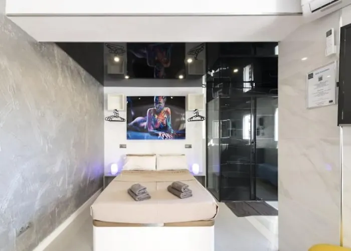 True Colours , Center By Namaste Elite *