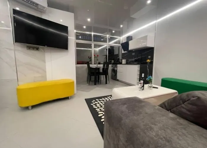 True Colours , Center By Namaste Elite Torremolinos