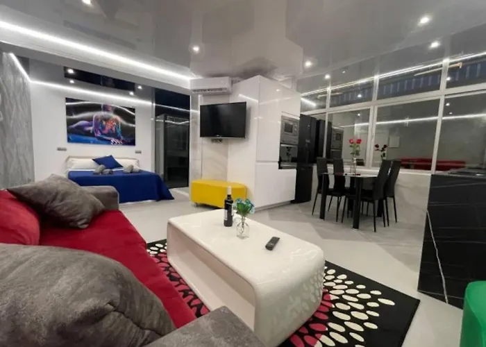 True Colours , Center By Namaste Elite Torremolinos