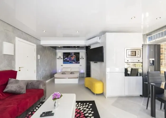 True Colours , Center By Namaste Elite Appartement *