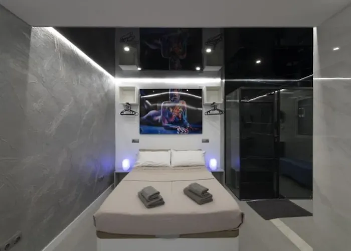 True Colours , Center By Namaste Elite Torremolinos