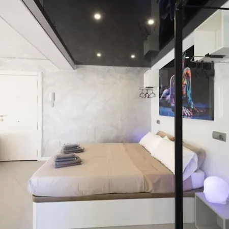 True Colours , Center By Namaste Elite Lägenhet Torremolinos